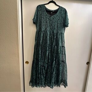 Vintage American Age Forest Green Tiered Lace Button Front Dress